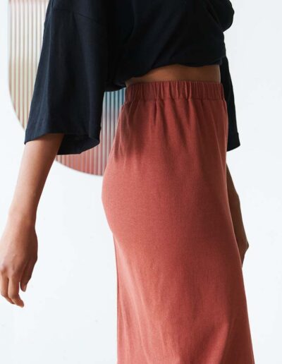 iris-skirt-crispy-jersey-4