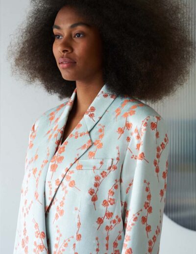 lilium-blazer-coral-blossom-1